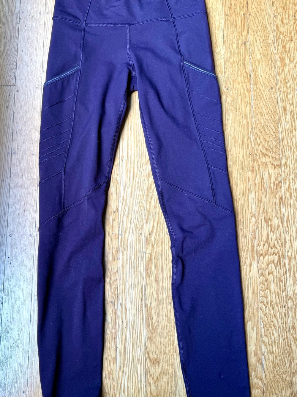 EUC Lululemon Deep Plum Athletic Workout Leggings Size 2